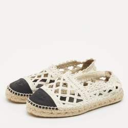 Chanel White/Back Raffia and Canvas Interlocking CC Logo Espadrilles Size 39