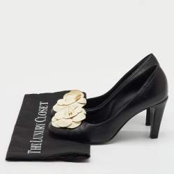 Chanel Black/Cream Leather CC Camelia Cap Toe Pumps Size 37.5