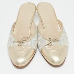 Pre Owned Chanel Gold/White Canvas and Leather CC Cap Toe Mules Size 38.5