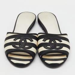 Pre Owned Chanel Black/White Stripe Print Fabric CC Flat Slide Sandals Size 36.5