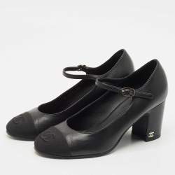 مملوكة مسبقًا Chanel Black Leather and Fabric CC Cap Toe Mary Jane Pumps Size 36.5