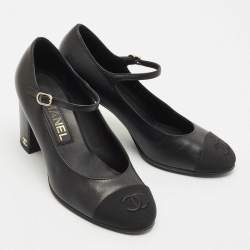 مملوكة مسبقًا Chanel Black Leather and Fabric CC Cap Toe Mary Jane Pumps Size 36.5