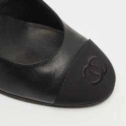 مملوكة مسبقًا Chanel Black Leather and Fabric CC Cap Toe Mary Jane Pumps Size 36.5