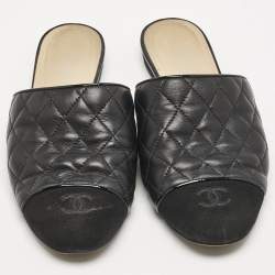 مملوكة مسبقًا Chanel Black Quilted Leather and Suede CC Cap Toe Flat Mules Size 38.5