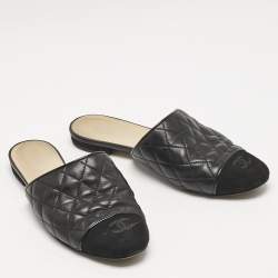 مملوكة مسبقًا Chanel Black Quilted Leather and Suede CC Cap Toe Flat Mules Size 38.5