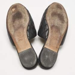 مملوكة مسبقًا Chanel Black Quilted Leather and Suede CC Cap Toe Flat Mules Size 38.5
