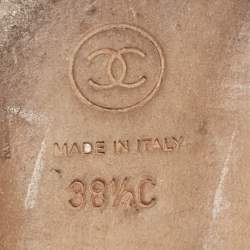 مملوكة مسبقًا Chanel Black Quilted Leather and Suede CC Cap Toe Flat Mules Size 38.5