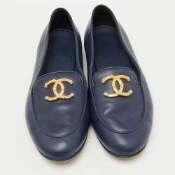 Pre Owned Chanel Navy Blue Leather CC Logo Slip On Loafers Size 40