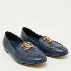 Pre Owned Chanel Navy Blue Leather CC Logo Slip On Loafers Size 40