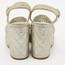 مملوكة مسبقًا Chanel Silver Leather Platform Ankle Strap Sandals Size 38