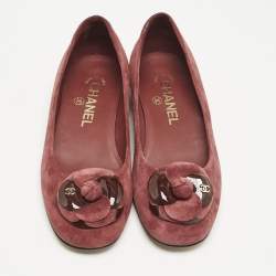 Chanel Burgundy Suede and Patent Leather CC Camellia Ballet Flats Size 35