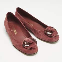 Chanel Burgundy Suede and Patent Leather CC Camellia Ballet Flats Size 35