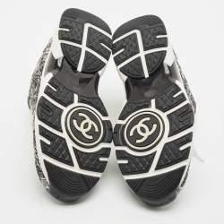 Pre Owned Chanel Grey/White Fabric Lace Up Sneakers Size 37