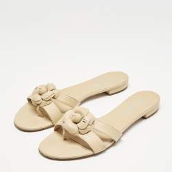 Chanel Beige Leather Camellia Flat Slides Size 40