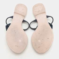 Chanel Navy Blue/Beige Rubber Camellia Thong Flats Size 37