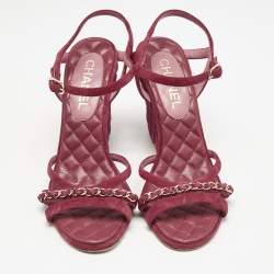Chanel Red Suede CC Chain Link Ankle Strap Quilted Wedge Sandals Size 39