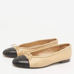 Chanel Beige/Black Leather CC Cap Toe Bow Ballet Flats Size 39