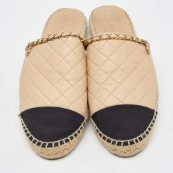 Chanel Beige/Black Quilted Leather and Fabric Cap Toe CC Chain Link Espadrille Flat Mules Size 42
