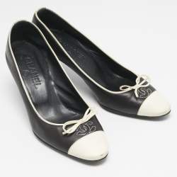 Chanel Black/White Leather Bow CC Cap Toe Pumps Size 37.5