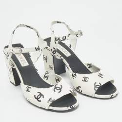 Pre Owned Chanel Cream/Black Leather CC Logo Ankle Strap Sandals Size 41