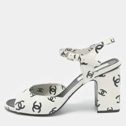Chanel Cream/Black Leather CC Logo Ankle Strap Sandals Size 41
