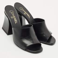 Chanel Black Leather Pearl Embellished Slide Sandals Size 40