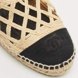 Chanel Beige/Black Woven Raffia and Fabric CC Cap Toe Espadrille Flats Size 38