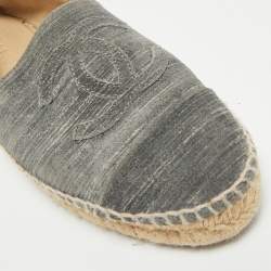 Chanel Grey Suede CC Cap Toe Espadrille Flats Size 37