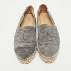 Chanel Grey Suede CC Cap Toe Espadrille Flats Size 37