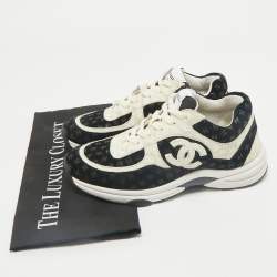 Chanel Black/White Suede CC Interlocking Logo Low Top Sneakers Size 37