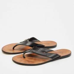 Chanel Black Leather Thong Flat Sandals Size 40