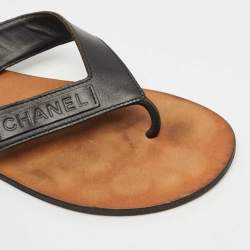Chanel Black Leather Thong Flat Sandals Size 40