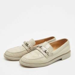 Chanel  Grey Patent Leather Interlocking CC Logo Slip On Loafers Size 38.5