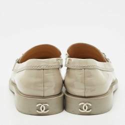 Chanel  Grey Patent Leather Interlocking CC Logo Slip On Loafers Size 38.5