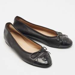 Chanel Black Leather and Patent Cap Toe CC Bow Ballet Flats Size 35
