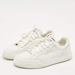 Chanel White Leather CC Low Top Sneakers Size 38.5