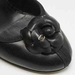 Chanel Black Leather Camellia  Pumps Size 40