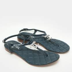 Pre Owned Chanel Blue Patent Leather Embellished CC Flat Sandals Size 37.5