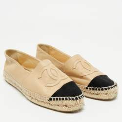 Pre Owned Chanel Beige/Black Fabric and Leather CC Logo Espadrilles Size 38