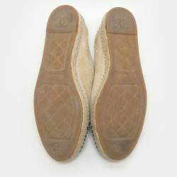 Pre Owned Chanel Beige/Black Suede CC Cap Toe Embellished Espadrille Flats Size 41