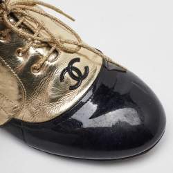 Pre Owned Chanel Gold/Black Leather and Patent Leather CC Lace Up Oxfords Size 38.5