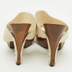 Pre Owned Chanel Off White Leather Platform Slide Sandals Size 39