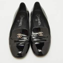 Pre Owned Chanel Black Patent Leather CC Faux Pearl Smoking Slippers Size 36.5