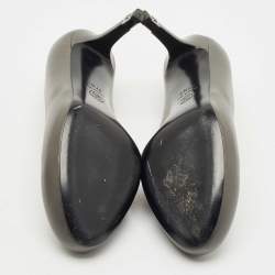 مملوكة مسبقًا Chanel Grey Leather CC Round Toe Pumps Size 37.5