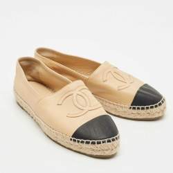 Pre Owned Chanel Beige/Black Leather CC Cap Toe Espadrille Flats Size 38