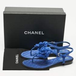 Pre Owned Chanel Blue Suede Camellia Thong Sandals Size 39