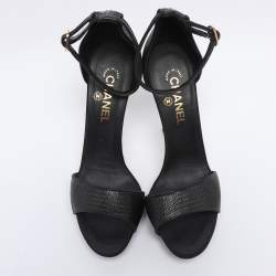 Pre Owned Chanel Black Textured Patent Leather CC Heel Ankle Strap Sandals Size 41.5