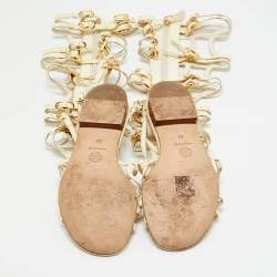 مملوكة مسبقًا Chanel Cream Leather Gladiator Flat Sandals Size 37