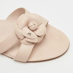 Pre Owned Chanel Beige Leather Flower Embellished Camellia Flat Slides Size 40