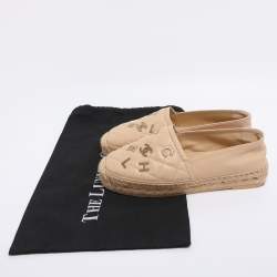 Pre Owned Chanel Beige Quilted Leather CC Logo Espadrille Flats Size 38